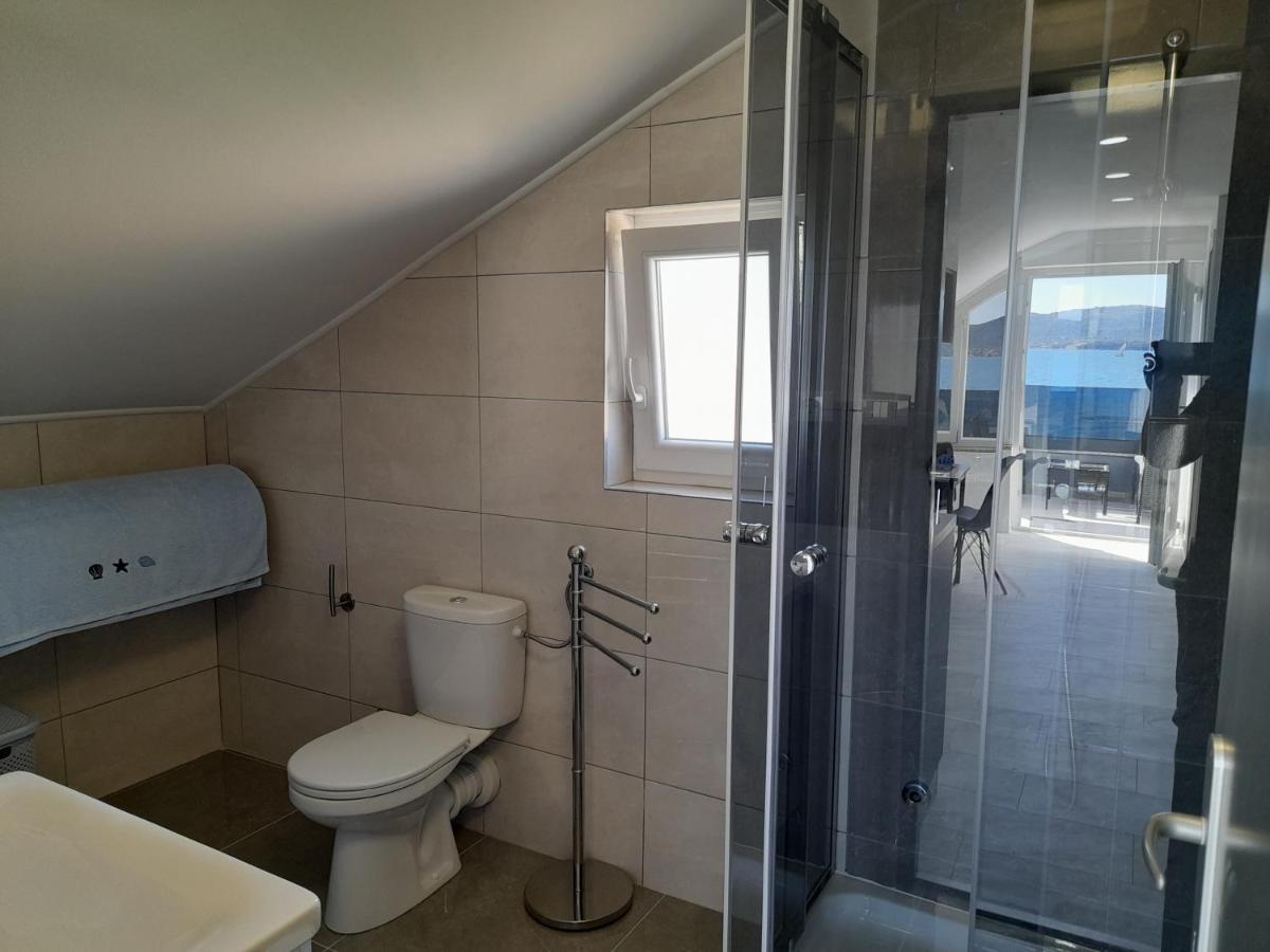 Apartman Prvi Red Do Mora Sveti Filip i Jakov Exteriér fotografie